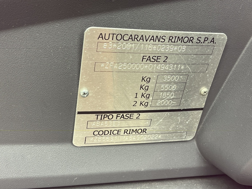 33965992-5.jpg