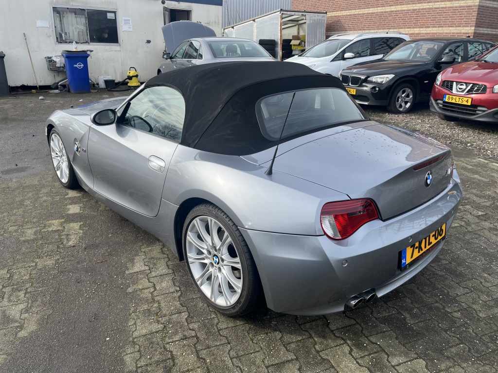 37151685-2.jpg