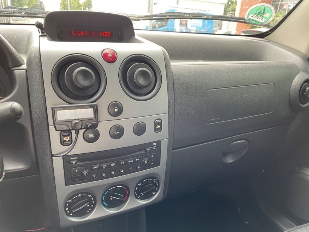 39249507-2.jpg
