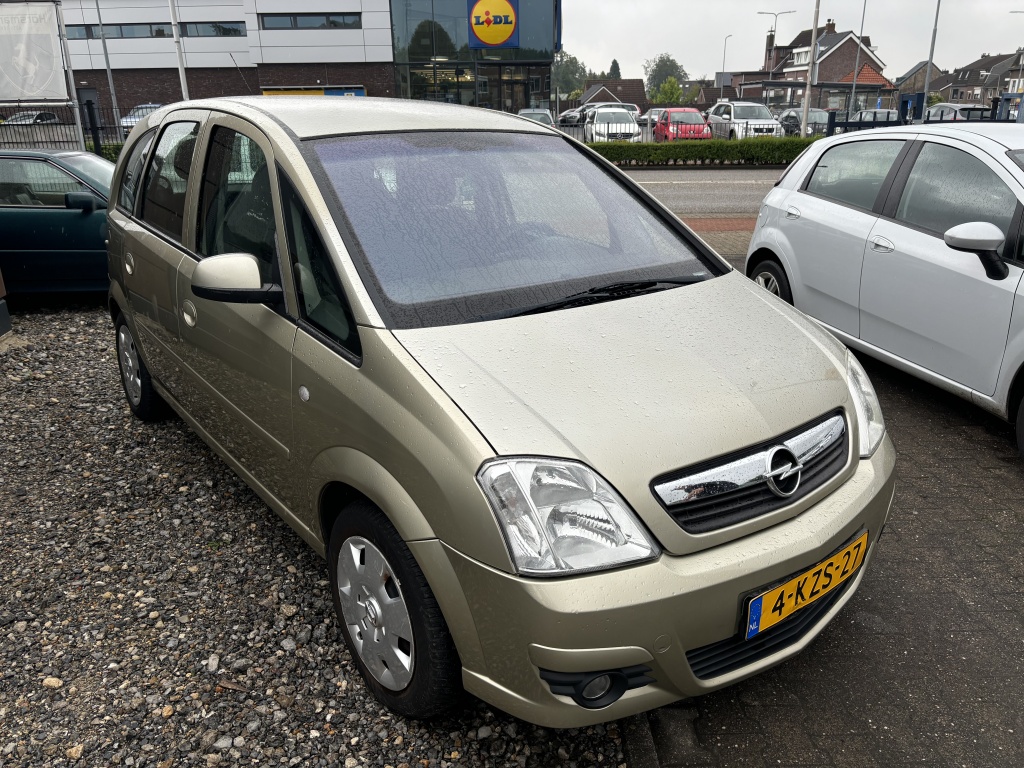 39500225-1.jpg