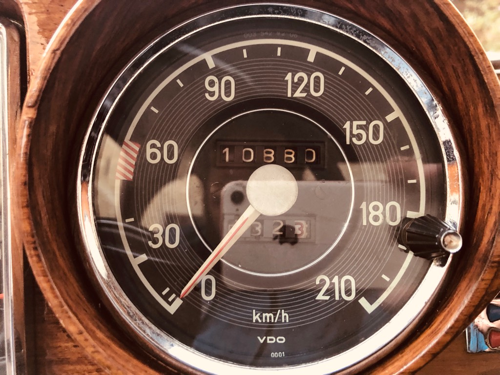 39680319-11.jpg