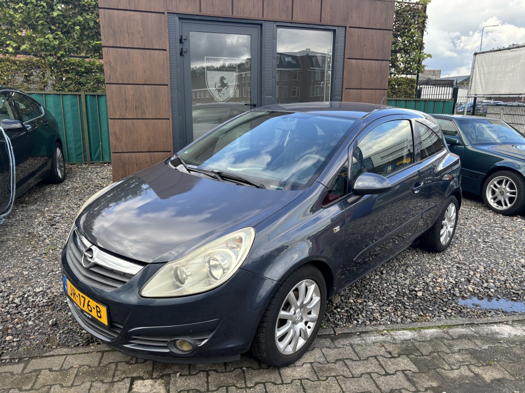 40531760 0.jpg
