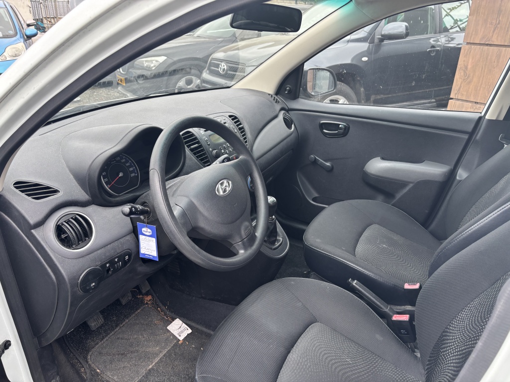 44192833-4.jpg