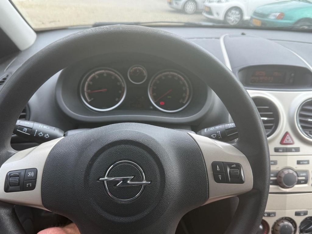 45407513-5.jpg