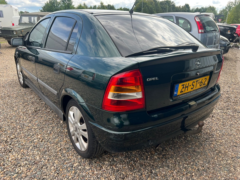 46565762-2.jpg