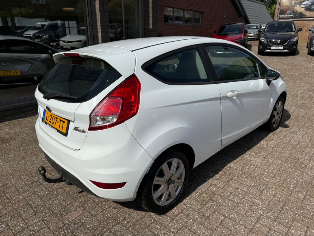 47397481-2.jpg