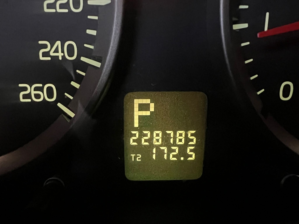 48698448-3.jpg