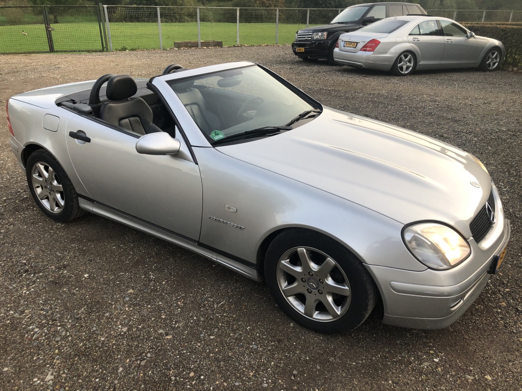 52996787