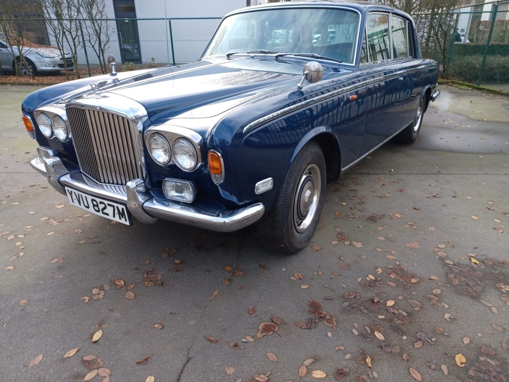 53434742 0.jpg