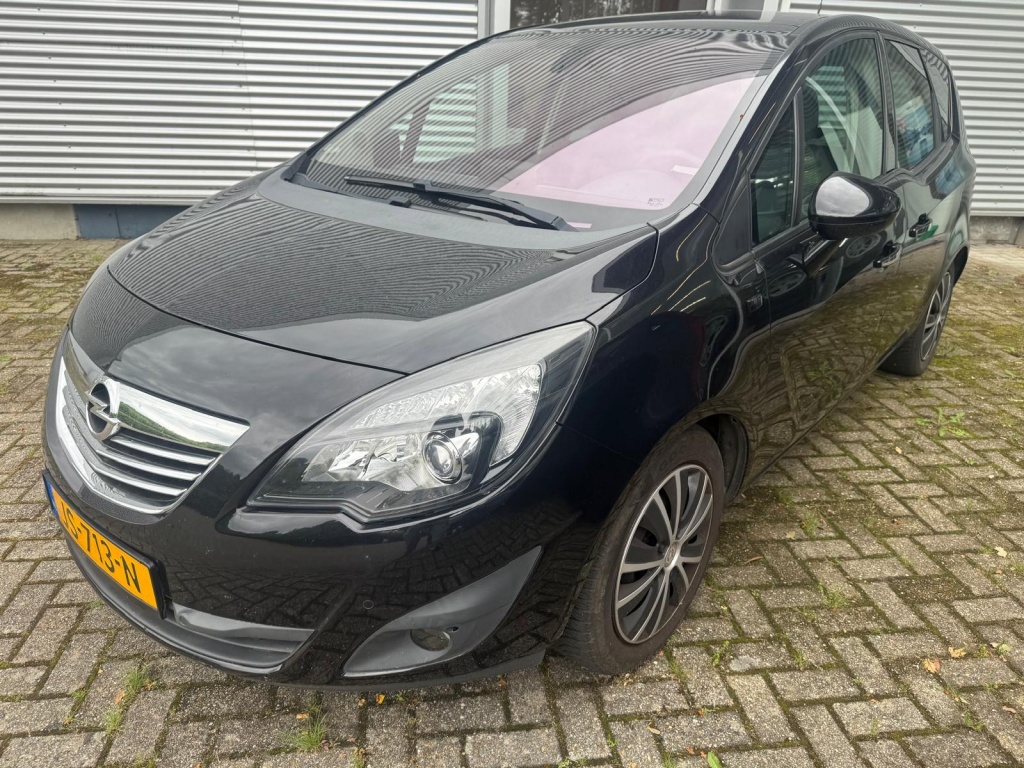 54079784