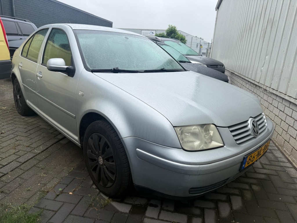 56017334 0.jpg