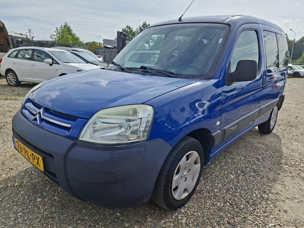 56662615 0.jpg