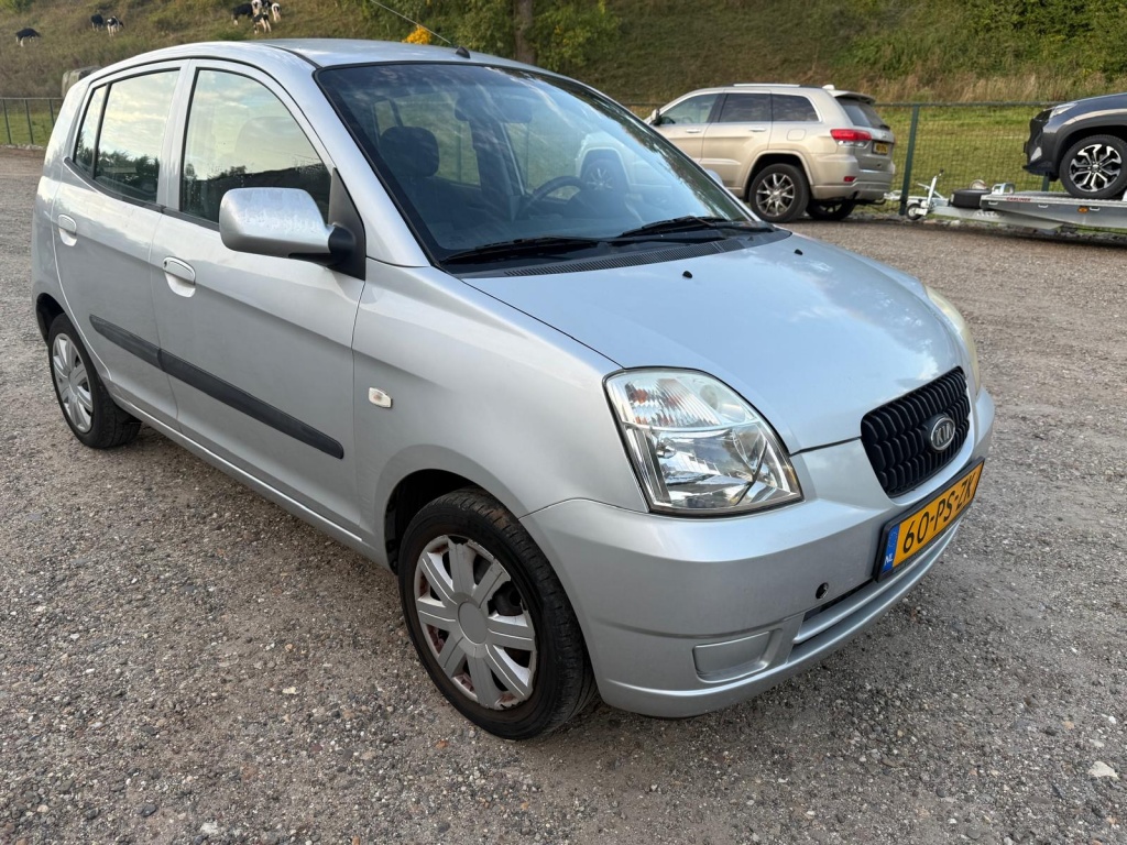 57089537