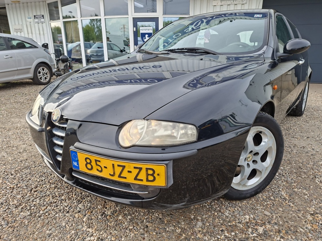 57132851 0.jpg