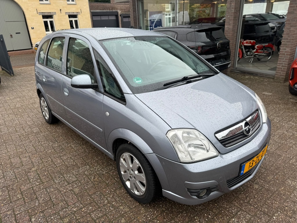 57611133 0.jpg